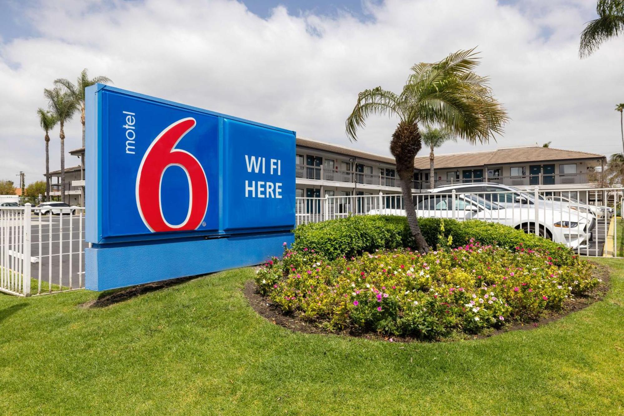 Motel 6-Santa Ana, Ca エクステリア 写真